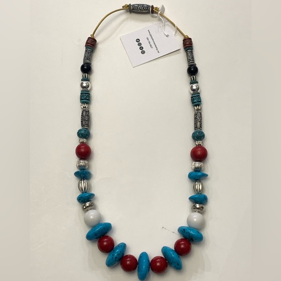 Handmade and Vintage Resins Beads Statement Necklace - Picture 8 of 8